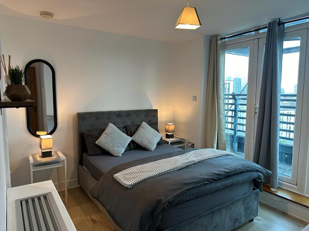 Cosy Views Apartment London Ngoại thất bức ảnh
